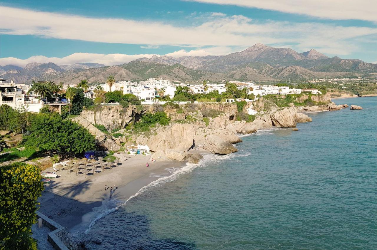 1 Bedroom In Verano Azul, Free Wi-Fi Нерха Экстерьер фото