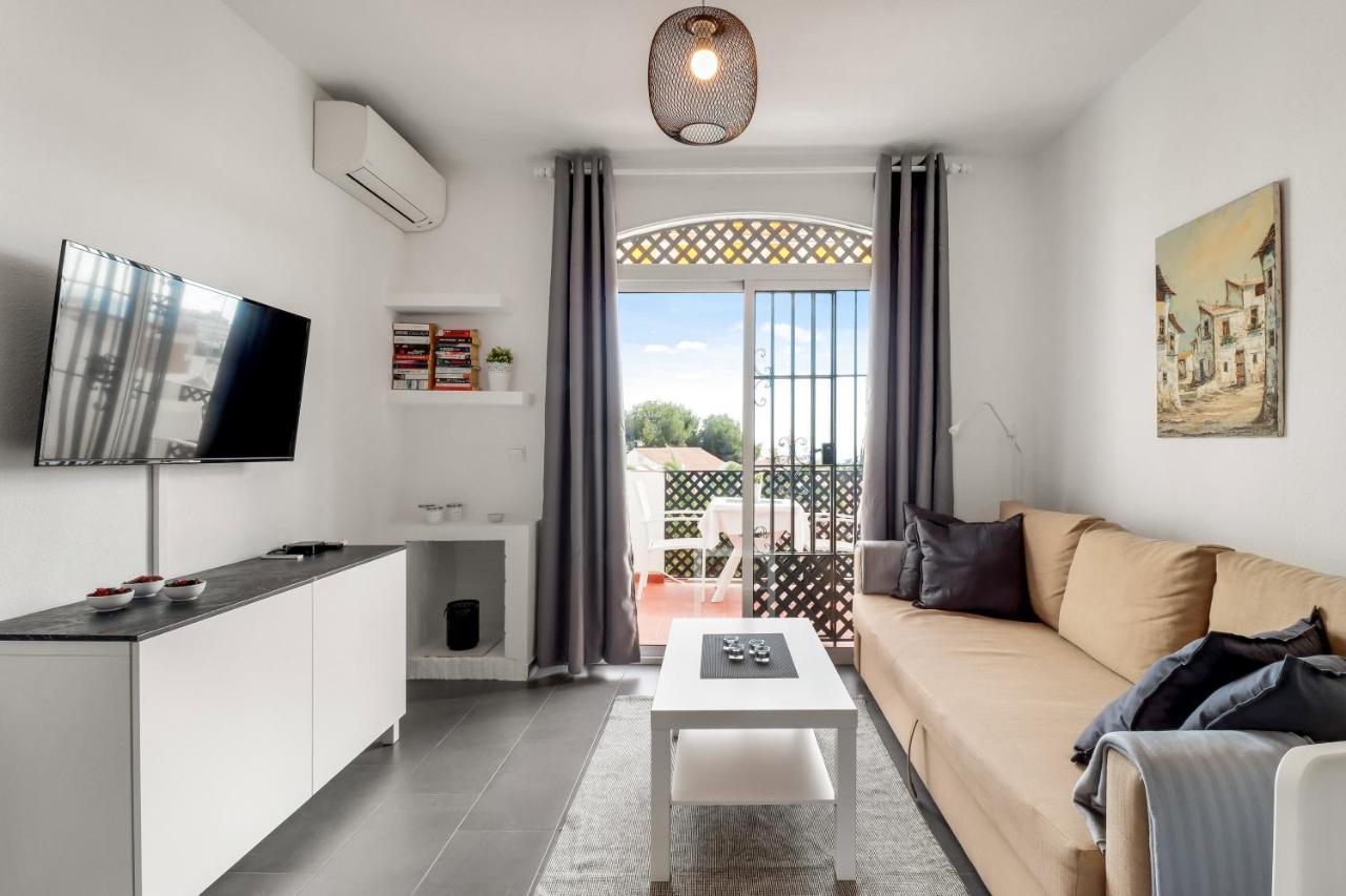 1 Bedroom In Verano Azul, Free Wi-Fi Нерха Экстерьер фото