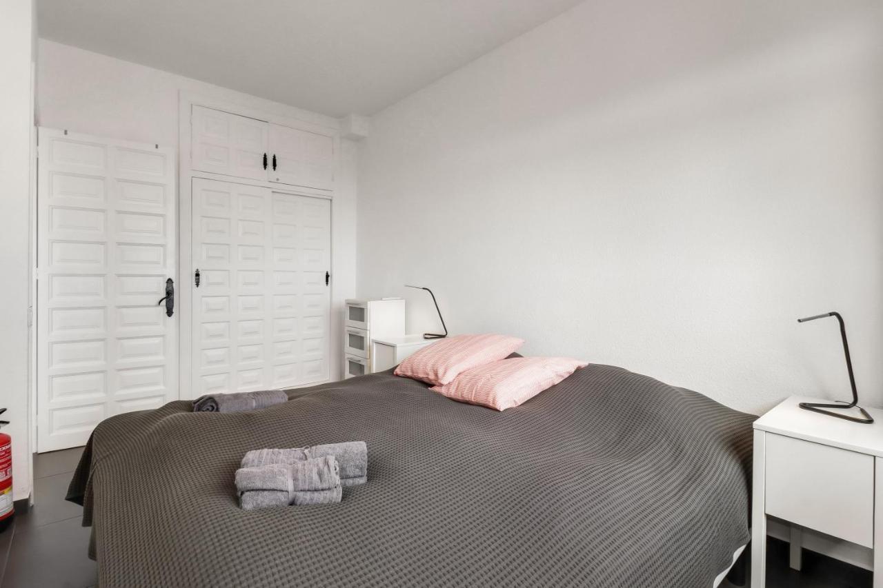 1 Bedroom In Verano Azul, Free Wi-Fi Нерха Экстерьер фото