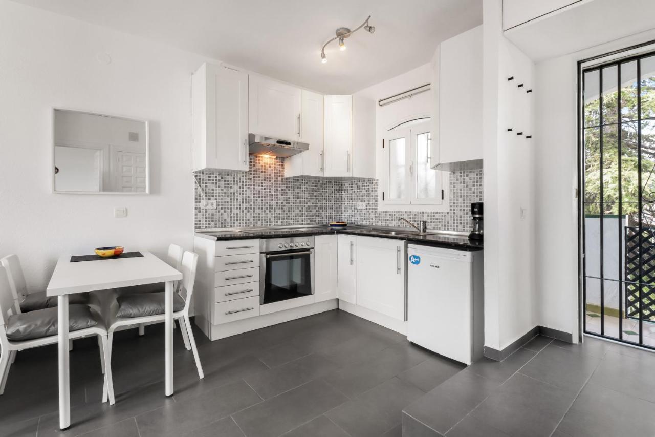 1 Bedroom In Verano Azul, Free Wi-Fi Нерха Экстерьер фото