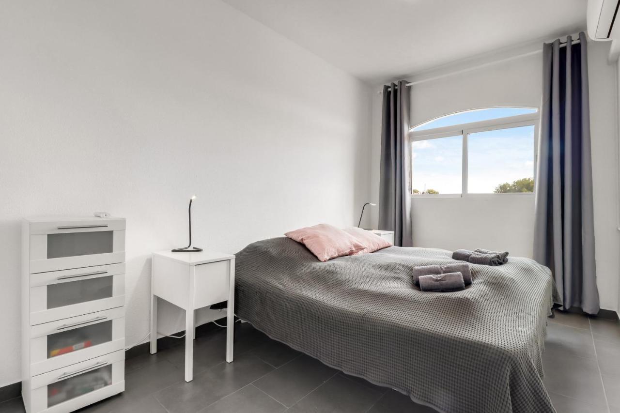 1 Bedroom In Verano Azul, Free Wi-Fi Нерха Экстерьер фото